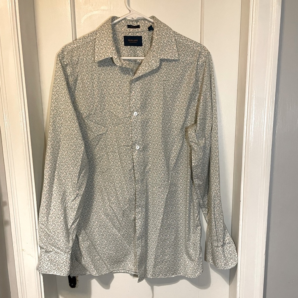 Fairlane Casual Button Down Shirt Lightweight Fabric